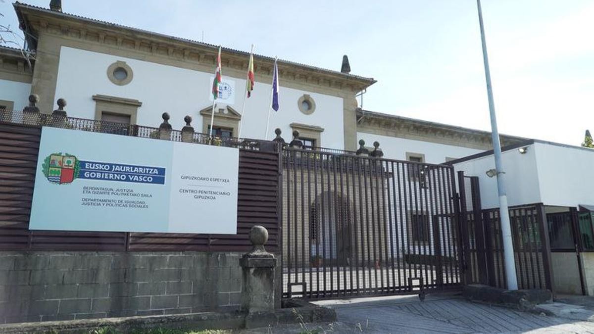 Martuteneko presoentzako material bilketa egingo du Espetxe Pastoraltzak