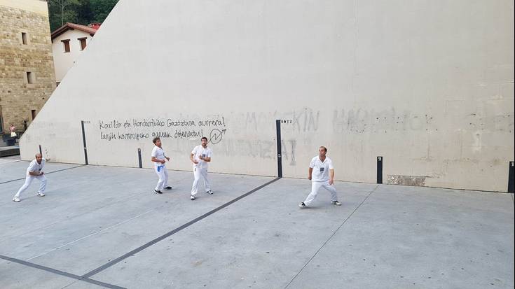 Pilota txapelketetako azken partidak "aurrerago jokatzeko" asmoa erakutsi dute antolatzaileek