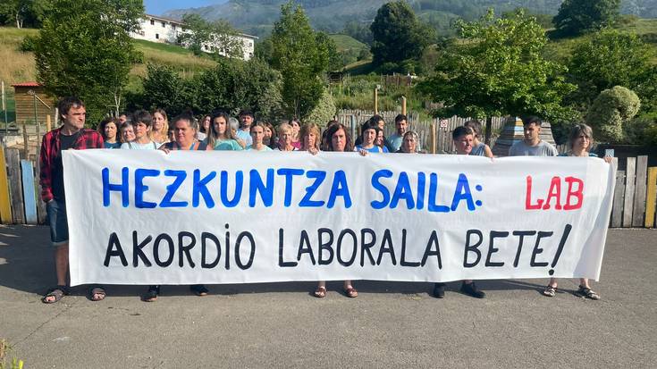 Jaurlaritzaren Hezkuntza Sailari hitzartutakoa betetzeko eskatuz mobilizatu dira Ikasberrin
