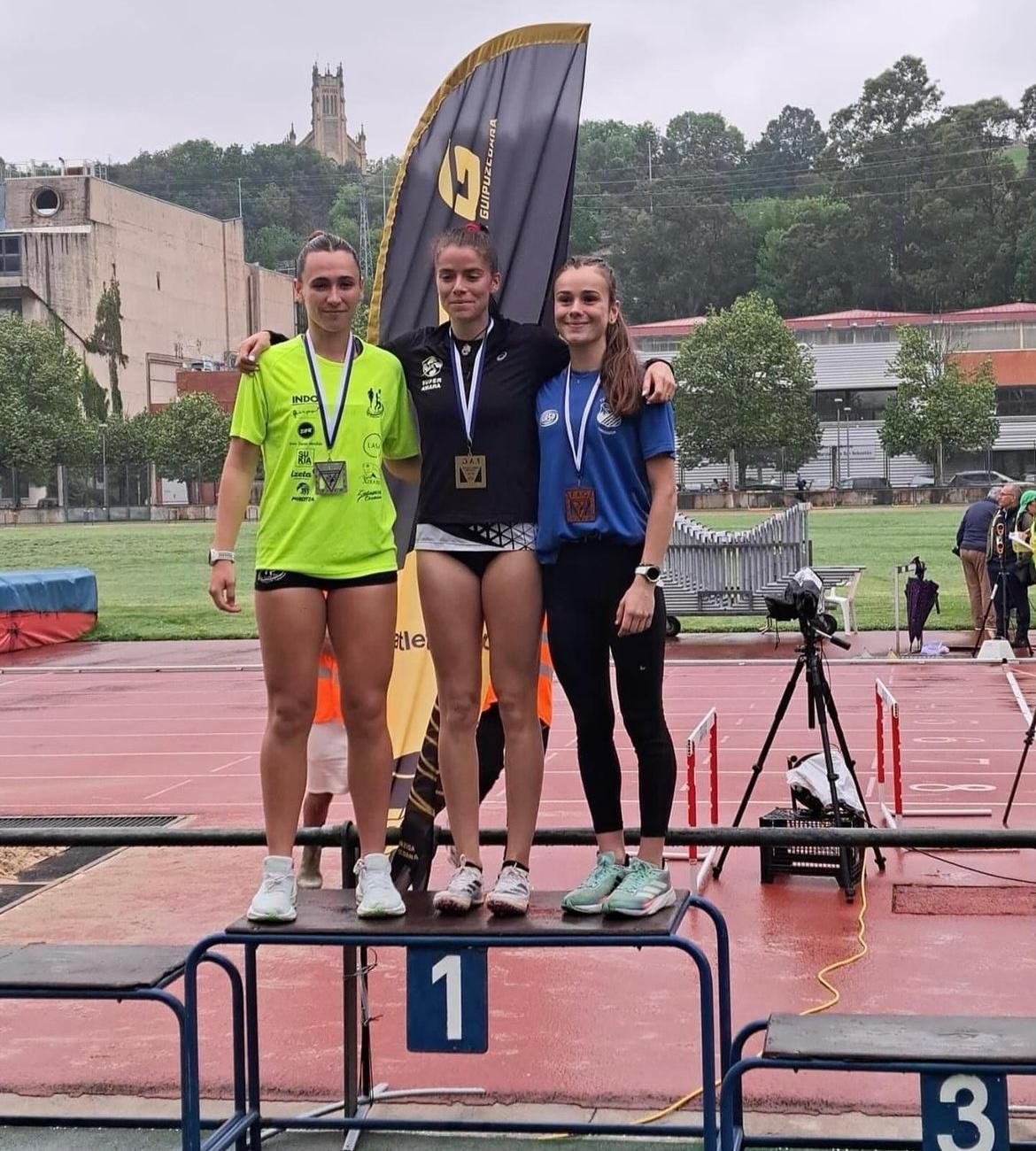Lucia Parada Gipuzkoako Atletismo Txapelketako azpitxapelduna