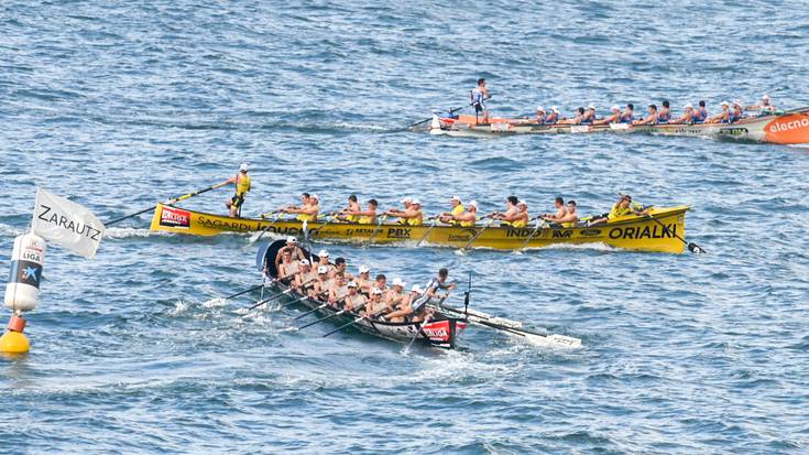 Donostia Arraun Lagunak eta Urdaibai nagusi Zarauzko lehen jardunaldian