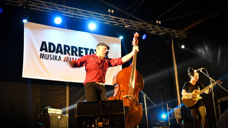 Adarretatik musika jaialdiaren egitaraua argitaratu dute