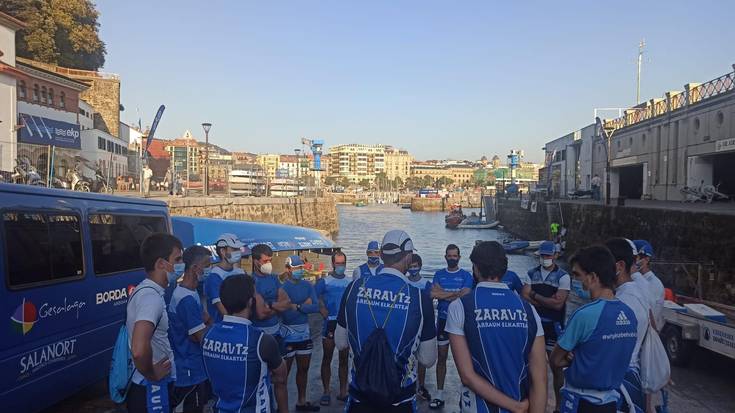 Zarautz hemeretzigarren postuan lehiatuko da gaur Kontxarako sailkatze estropadan