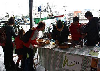 Herrioko kideek zuhaitz haziak banatuko dituzte hamargarren urteurrenean