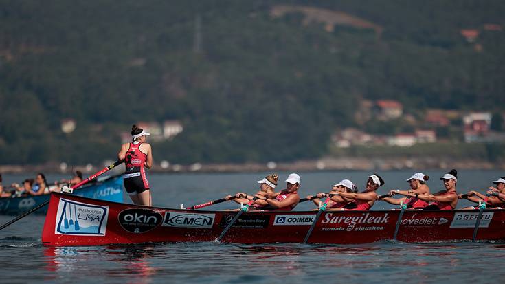 Gozatzera aterako dira Zumaiako traineruak asteburuan jokatuko dituzten estropadetan