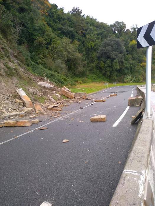 Errei bana zabaldu dute Getaria-Zumaia artean eta Getaria-Zarautz artean