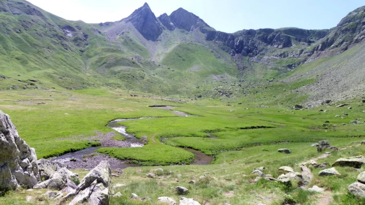 Pirinioetara irteera antolatu du Anaitasuna mendi bazkunak otsailaren 7rako eta 8rako