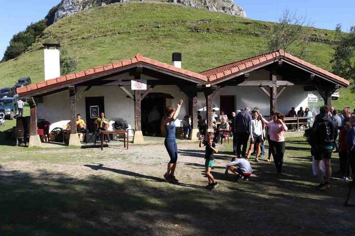 San Joan Txiki eguna ospatuko dute larunbatean Zelatunen, iraileko erromerien atariko