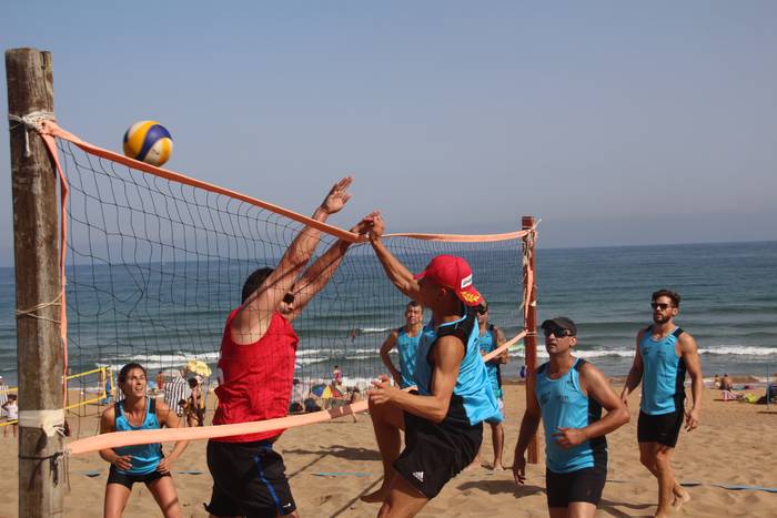 Zabalik dago I. Aidean Zarautz hondartzako boleibol txapelketan izena emateko epea