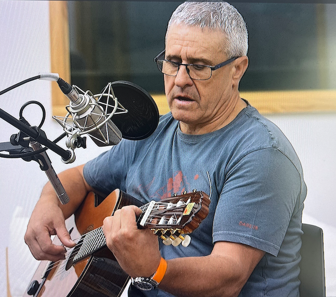 Karlos Iriarte: "'Negu paisaia' diskoa grabazio gordina da, garbi-garbia"