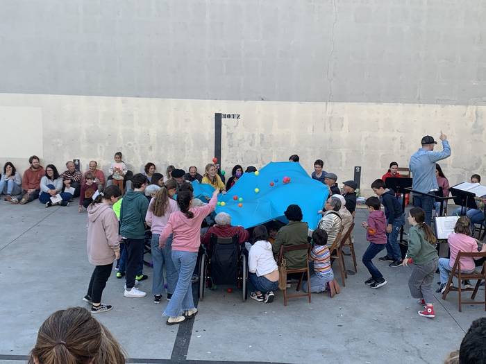 Ikasturte amaierako festa egingo du gaur Musika eta Dantza Eskolak