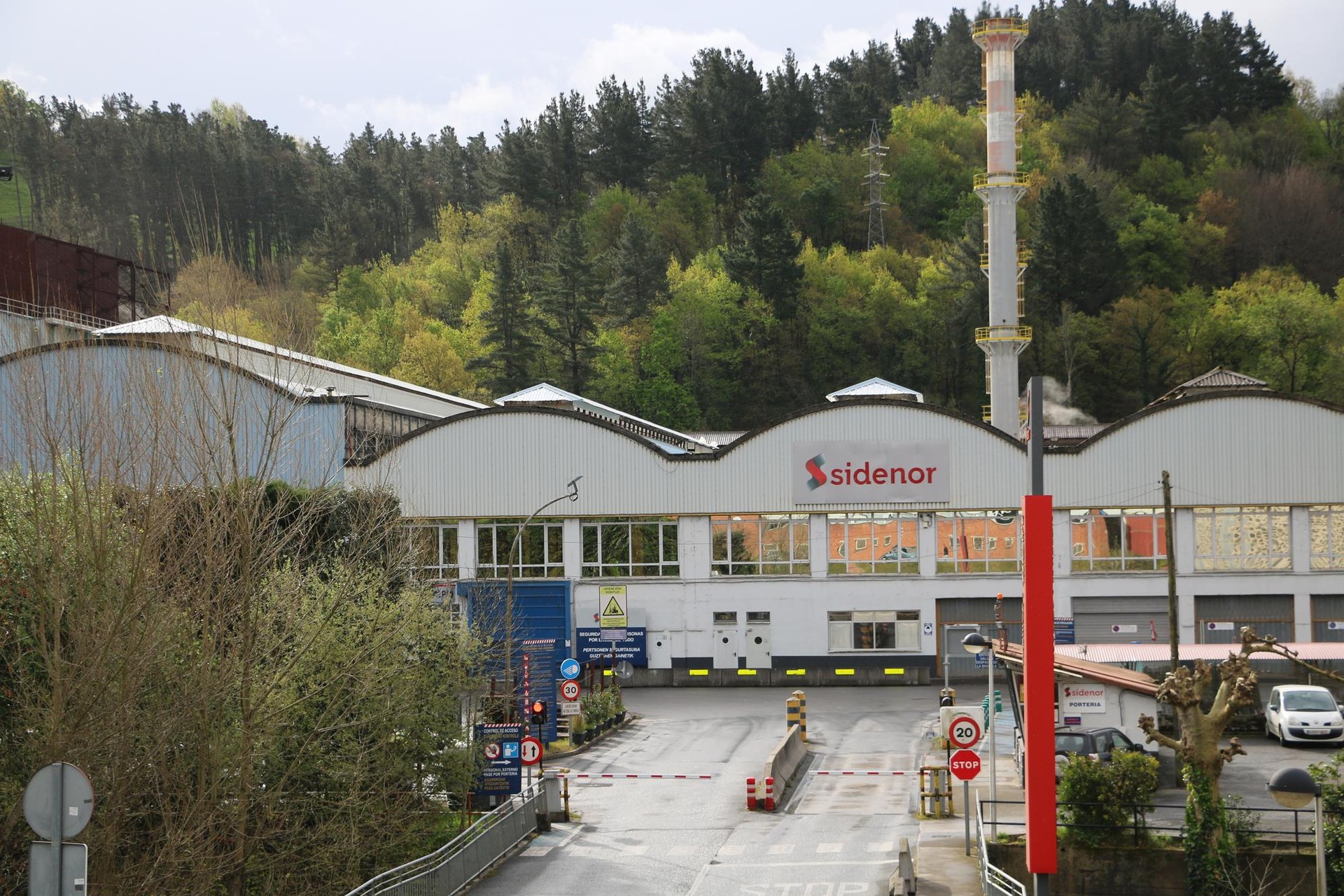 Enpresak ulertezintzat jo du ELA eta LAB sindikatuek sorrarazi duten egoera