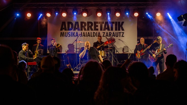 Gaur abiatuko dute 9. Adarretatik jaialdia