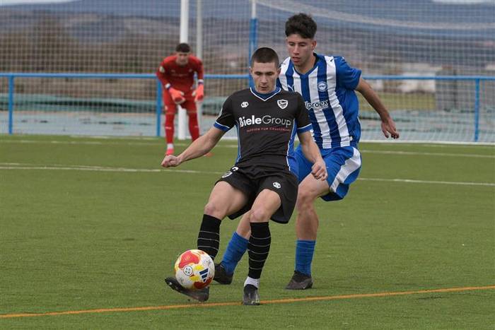 Hiruna puntu poltsikoratu dituzte asteburuan Lagun Onakeko bi talde nagusiek