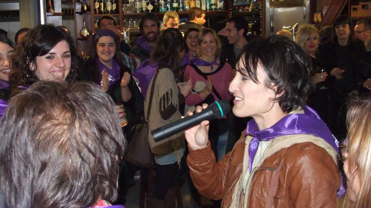 Ekonomia feministari buruzko tailerra egingo da gaur; larunbatean, emakume katea abortzatzeko eskubidearen alde