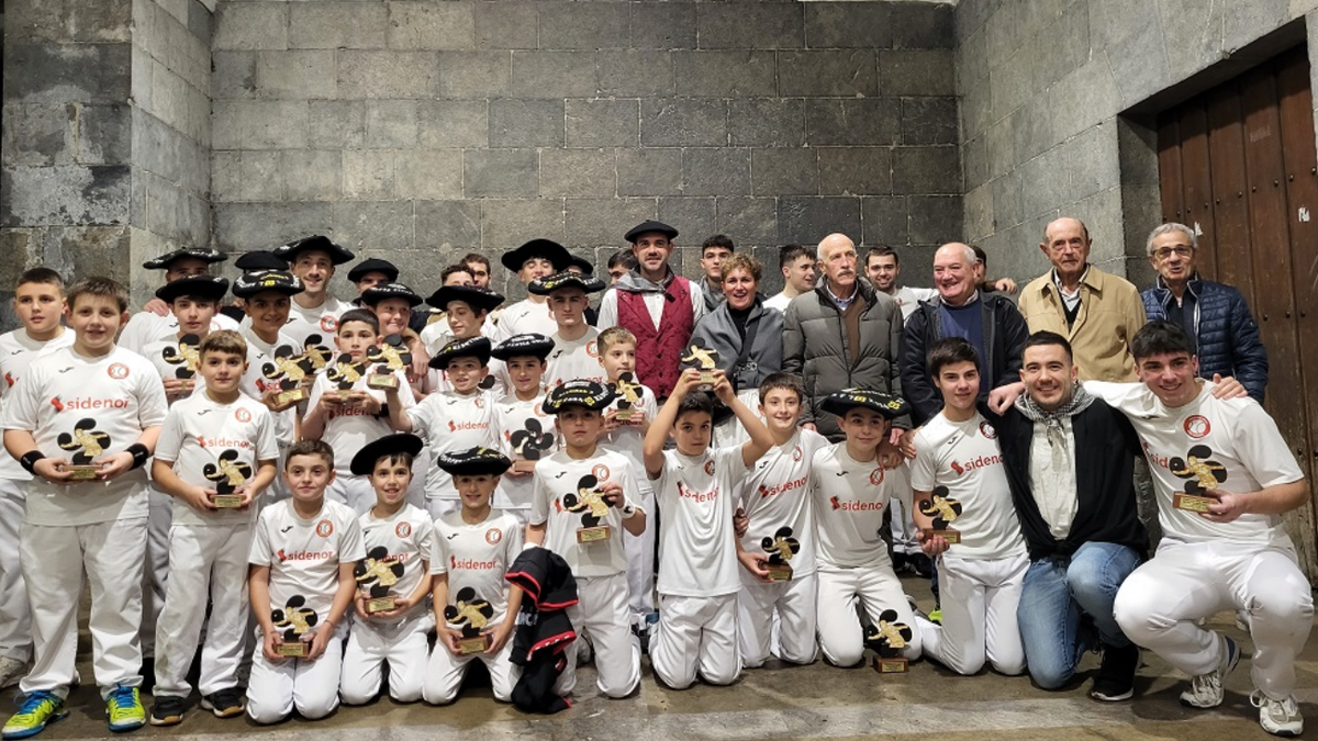 Zazpi lehia, 51. Kontzejupeko Pilota Txapelketaren finalen egunean