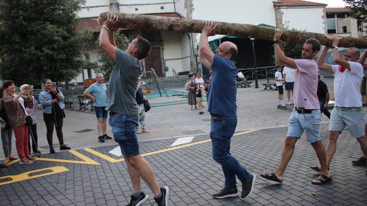 Bapo gozatuta agurtu dituzte sanjoanak Urrestillan