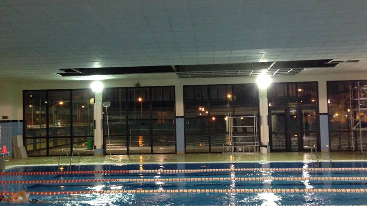 Igerilekua itxita egongo da astebete inguru, sabai faltsuaren zati bat erori eta gero