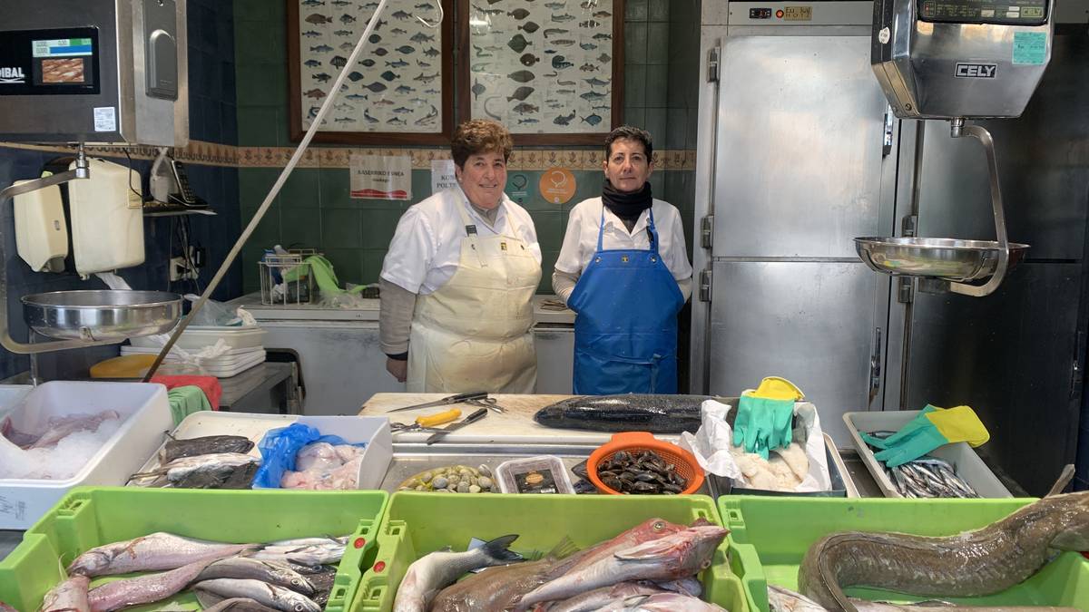 Bihar itxiko ditu ateak Balenciaga arrandegiak