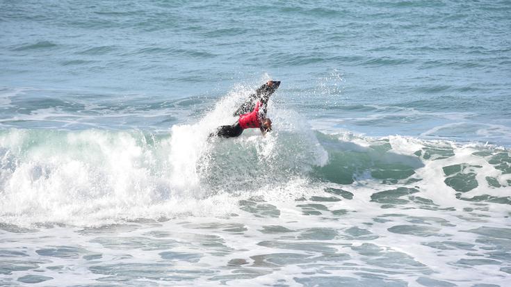 Surf eta bodyboard txapelketa herrikoia jokatuko da asteburuan