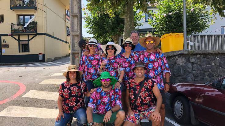 Oikia koloreztatu dute festen azken egunean