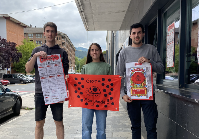 "Sanjuandegiko festak ahalik eta herritar gehienengana iristea nahi dugu"