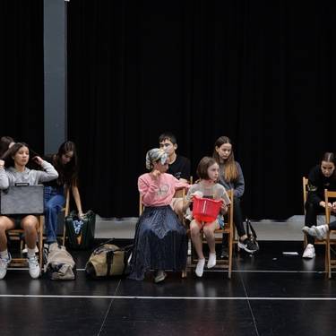 Antzerki Topaketak: eskola antzerkia