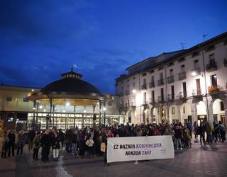 Indarkeria matxistaren aurrean asteartean kaleak hartzeko dei egin dute Feministen Sareak eta Itaiak