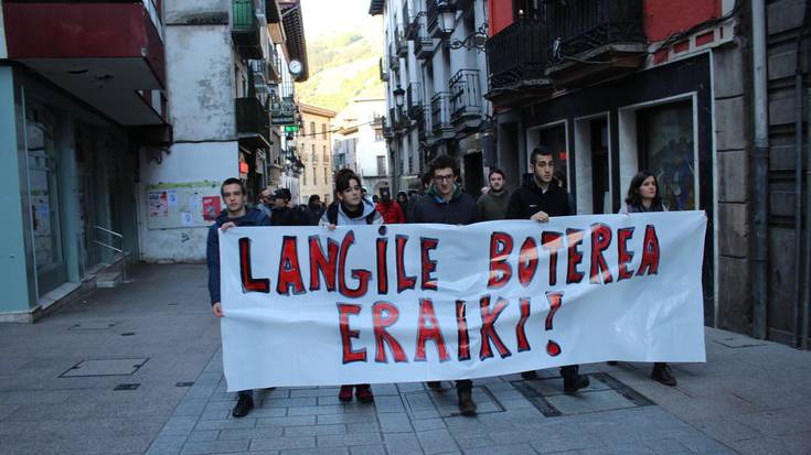 Langileen eta emakumeen borrokek bat egin dute Maiatzaren 1ean Azpeitian