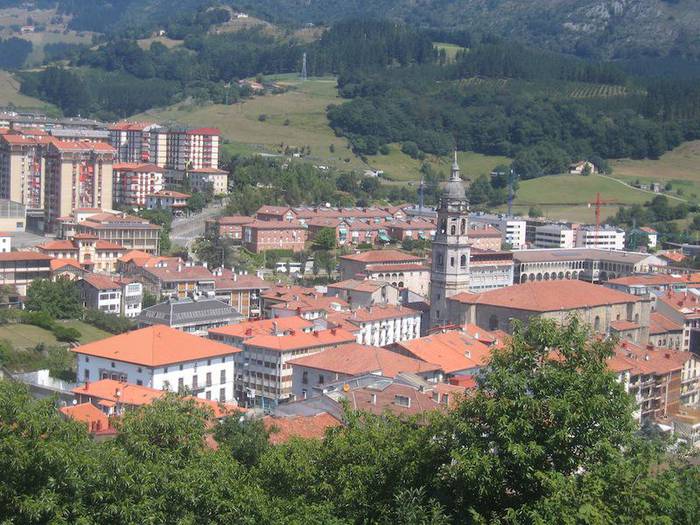 Irekita dago etxebizitzaren alokairua ordaintzeko Azkoitiko Udalaren dirulaguntza eskatzeko epea