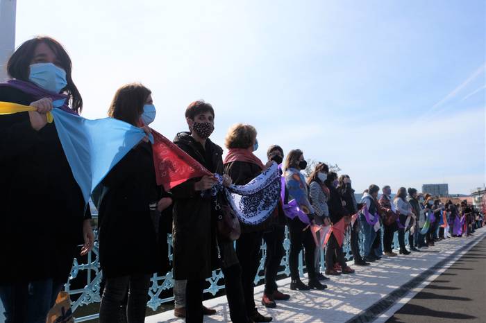 Zapiak sortuko dituzte Zarautzen ere, migrazio politikak salatzeko