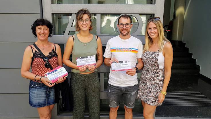 Eman dituzte Gala egunean zozkatutako erosketa txartelak