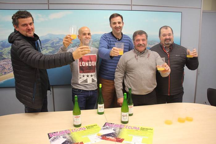 Maria Luisa Ameztoi omenduko dute Zarauzko Sagardo Egunean