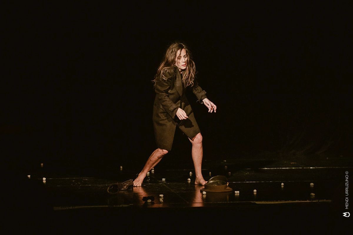Ainhoa Alberdi: "Butoh-ak barne korapiloak askatzen laguntzen du"