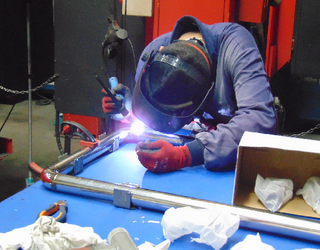 Langabeei zuzendutako soldadura ikastaroa antolatu du Iraurgi Berritzenek