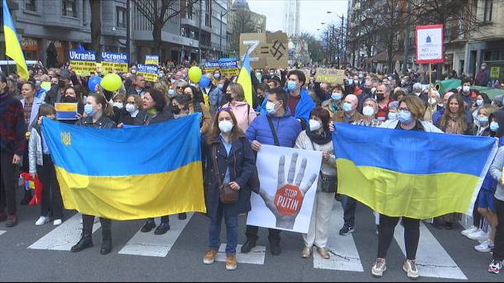 Ukrainari elkartasuna adierazteko kontzentrazioa egingo du udalak bihar