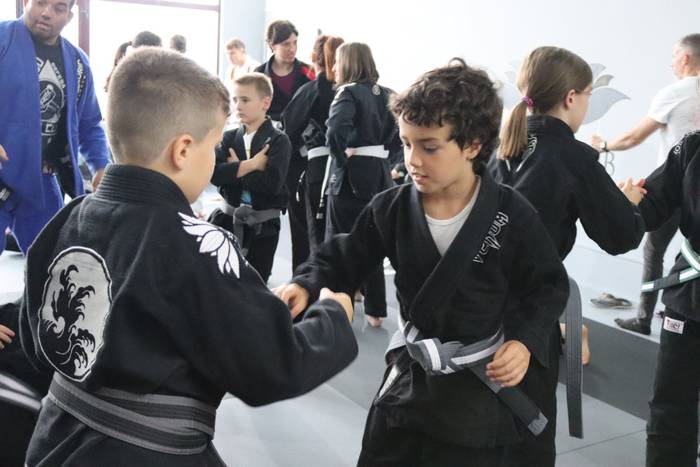 Jiu Jitsu Zarautzek ate irekiak eskainiko ditu bihar