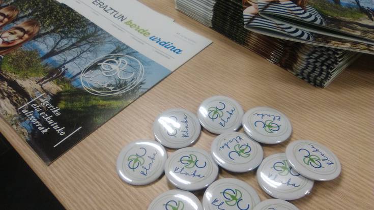 Eraztun Berde Urdinari buruzko aldizkaria argitaratu dute