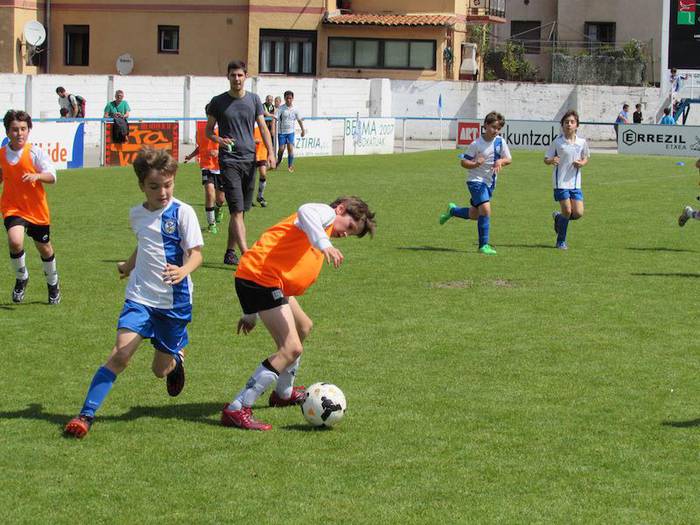 Lagun Onak-eko futbolarien gurasoentzat argibide-saioak eskainiko ditu elkarteak