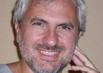 «Geure burua ezagutzeko jakintza da astrologia»