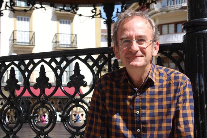 Kike Amonarriz: "Ezinbestekoa da Zarautz bezalako herriak eredu izatea"