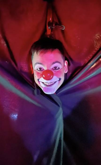 Ekain pailazoak 'Hautsak harrotzen' ikuskizuna taularatuko du igandean