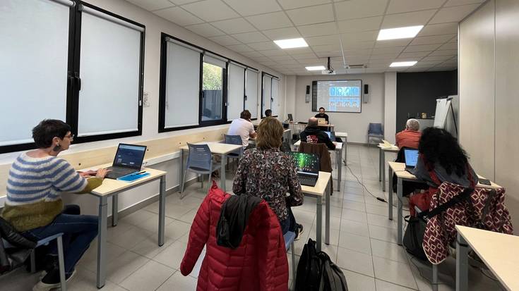 Adimen artifizialari buruzko bigarren ikastaroa antolatu du UKUEk, abendurako