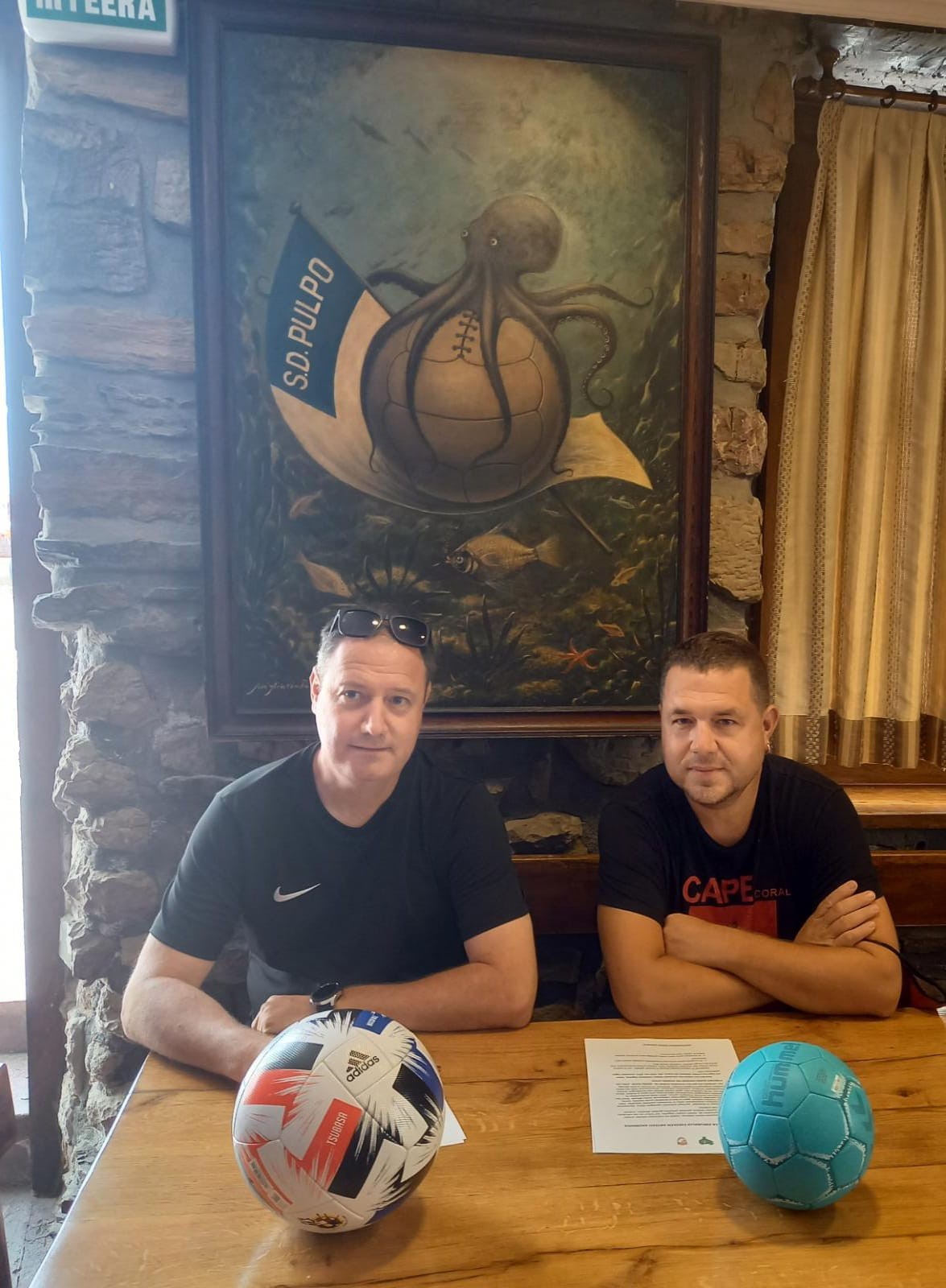Futbol eta eskubaloi eskolen arteko akordioa