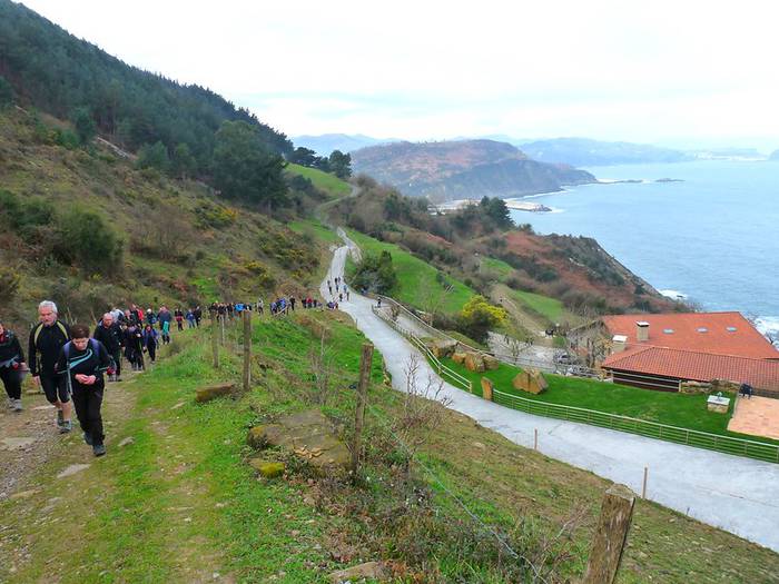 Orio-Donostia txangoa antolatu du iganderako Lagun Onak Mendi Bazkunak