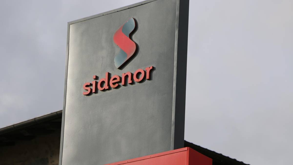 Sidenorrek eten egin ditu Israelekin zituen harreman komertzialak