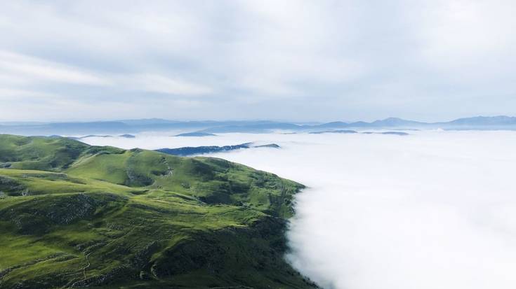 Hodei gaineko mundua