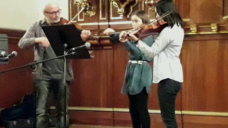 Otsailean eta martxoan eskainiko dituen ikastaroen berri eman du Txori Txiki Musika eta Dantza Eskolak