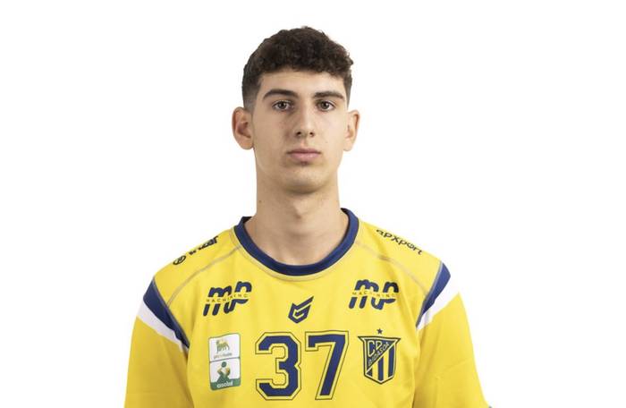Jon Ander Iribar, junior mailako Espainiako txapelketako deialdian
