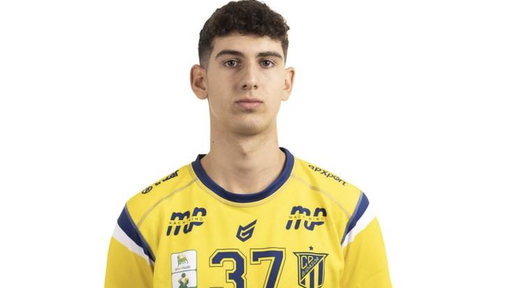 Jon Ander Iribar jokalaria deitu du junior mailako Espainiako selekzioak